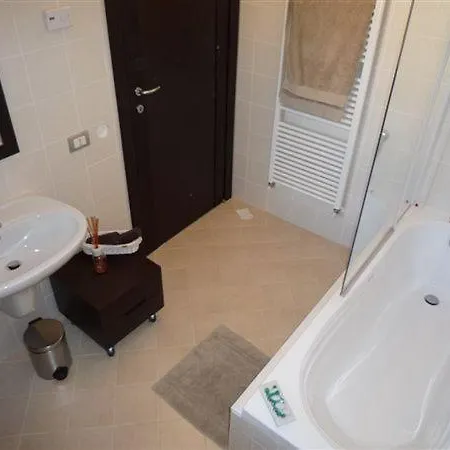 Sleeps 8 Pool بيت للعطل *