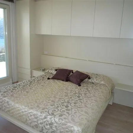 Sleeps 8 Pool ميناجيو